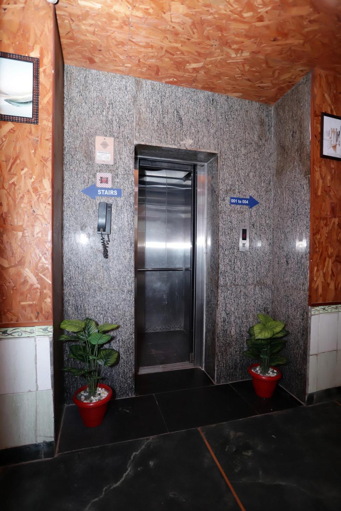 Hotel Warm Welcome - Noida Sector 51 Exterior foto